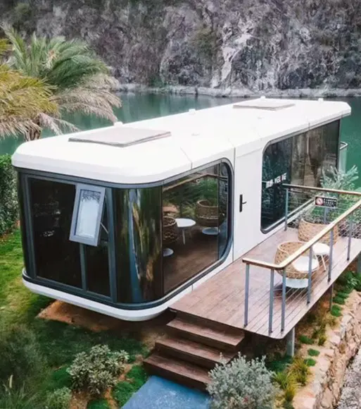 Moderne Hightech-Raumkapsel-Wohnkapsel